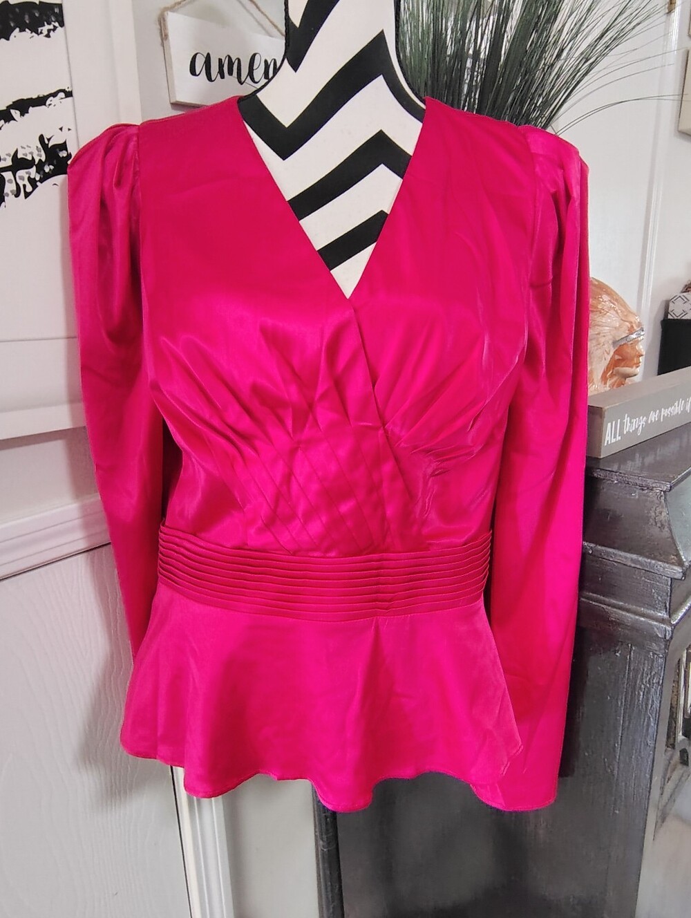 Cache Satin V‑Neck Peplum Blouse in Fuchsia Pink Women's Medium Barbiecore